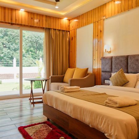 Qcent Woods Resort & Spa, Рішикеш Екстер'єр фото