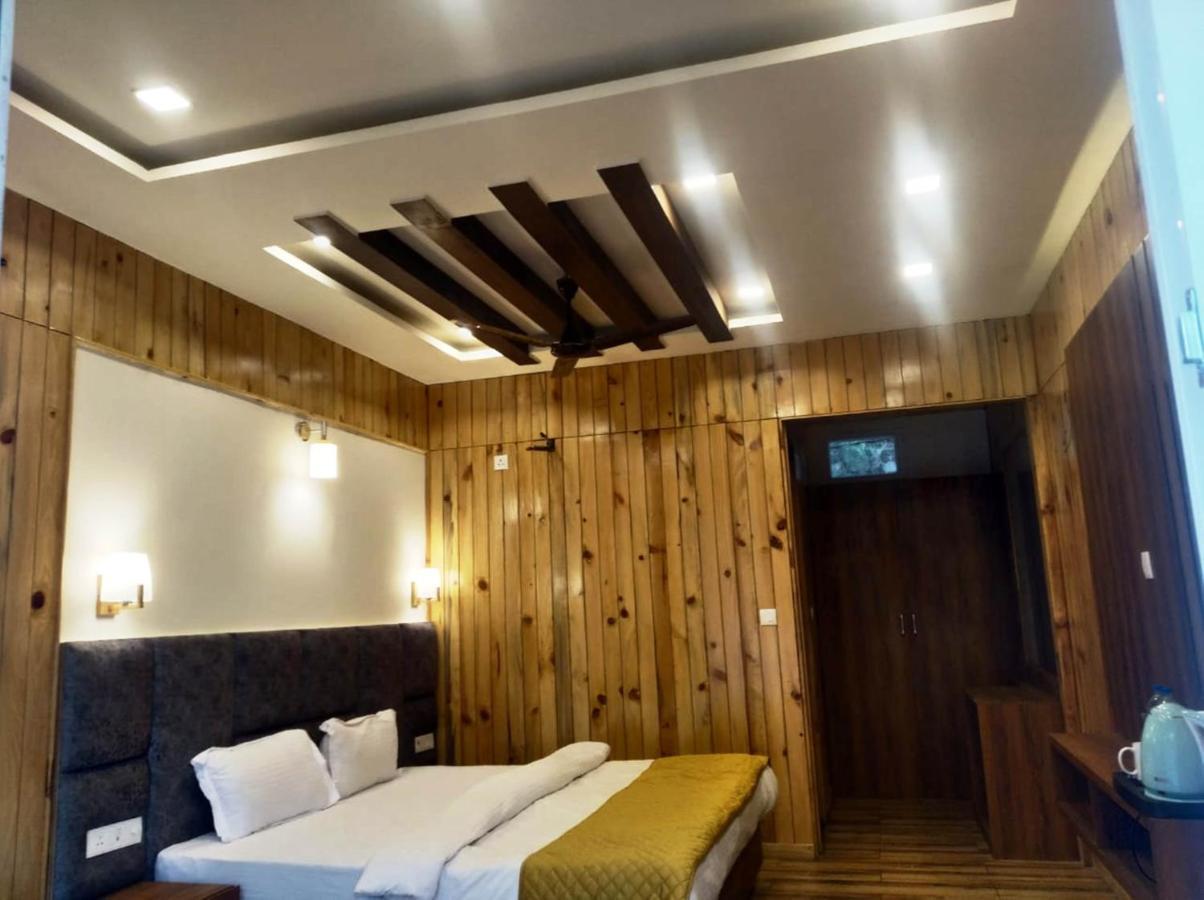 Qcent Woods Resort & Spa, Рішикеш Екстер'єр фото