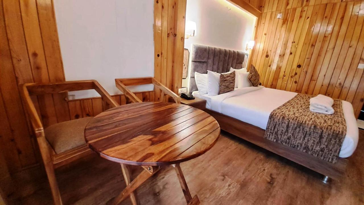 Qcent Woods Resort & Spa, Рішикеш Екстер'єр фото