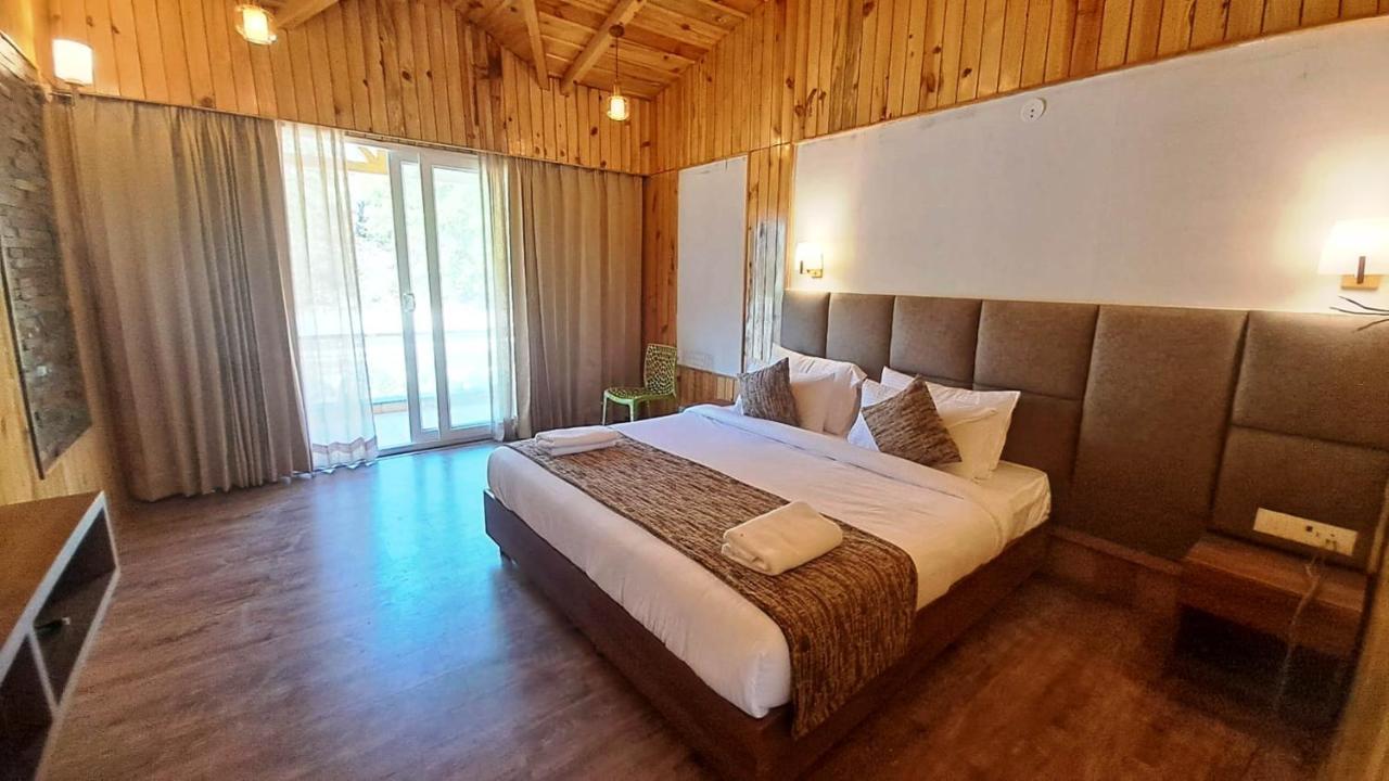 Qcent Woods Resort & Spa, Рішикеш Екстер'єр фото