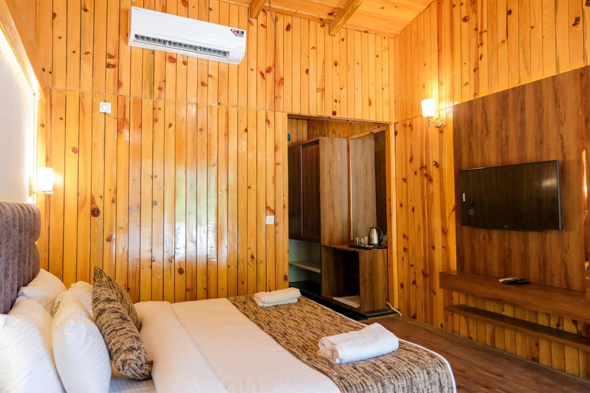 Qcent Woods Resort & Spa, Рішикеш Екстер'єр фото
